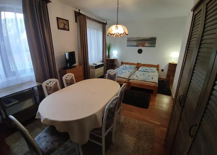 Apartament Lovas Vendeghaz *